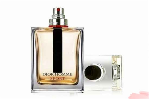 迪奥桀骜男士香水好闻吗，迪奥桀骜男士香水有几个版本
