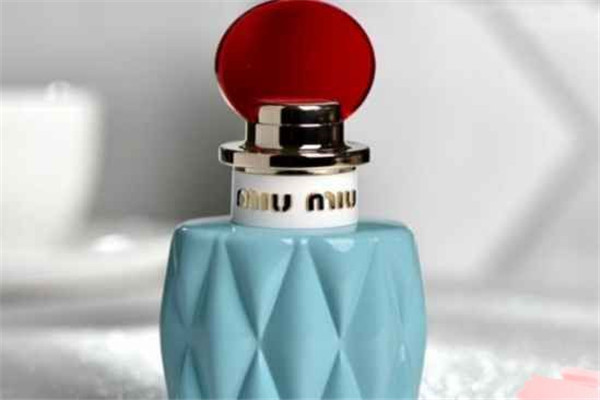 miumiu香水是哪国的，miumiu缪缪香水香评