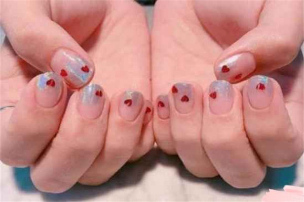 美甲掉了可以免费补吗，美甲长出来一截怎么办