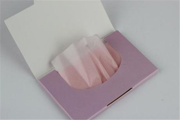 吸油纸能吸头发上的油吗，吸油纸用哪一面