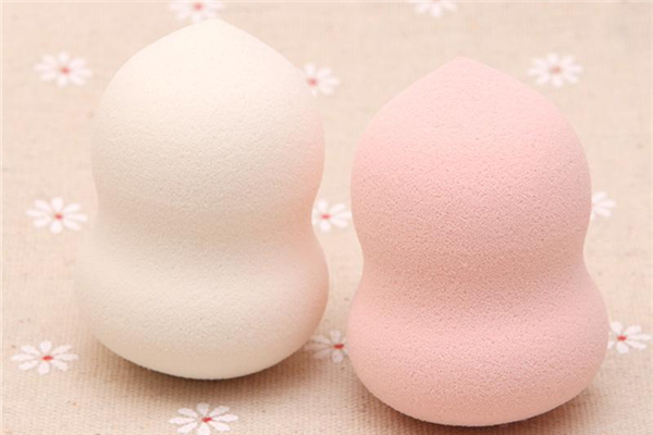 美妆蛋上妆和用手上妆有什么区别，美妆蛋哪个牌子好