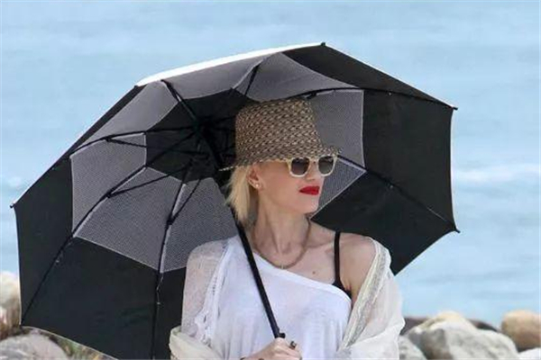 防晒伞可以用来遮雨吗，防晒伞和雨晴伞的区别