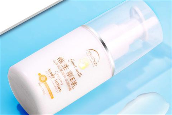 身体乳可以去鸡皮吗，身体乳怎么去鸡皮