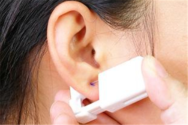 打耳洞什么季节最好，打耳洞的最佳时间