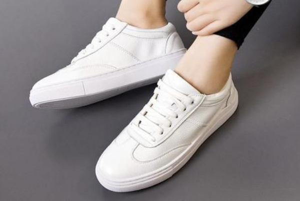小白鞋有皱纹怎么办，小白鞋有划痕怎样去除