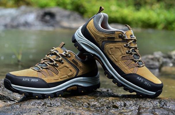 登山鞋要买大一码吗，登山鞋为什么要大一码