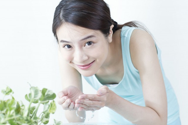 怎么去黑头，4个有效去除黑头的方法推荐