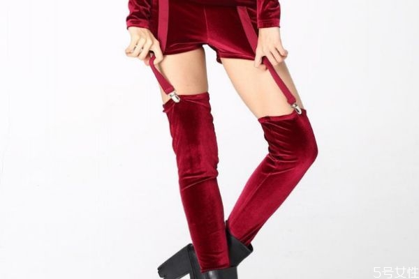 吊带袜是什么样的，吊带袜怎么穿