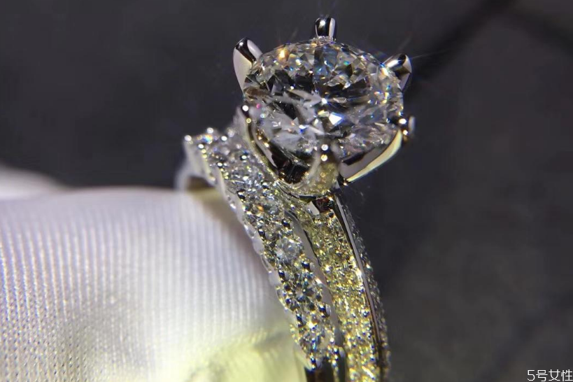 tiffany蒂芙尼六爪钻戒价格，蒂芙尼六爪钻戒寓意