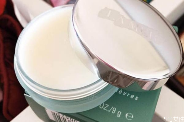 海蓝之谜唇膏有没有唇刷，海蓝之谜唇膏用什么涂