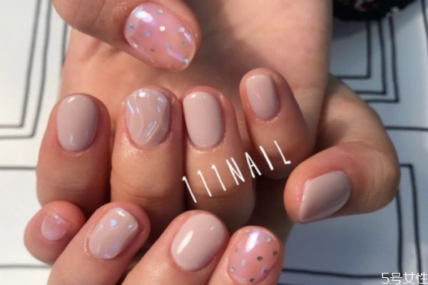 卸甲水会导致白血病吗，卸甲水哪个牌子好