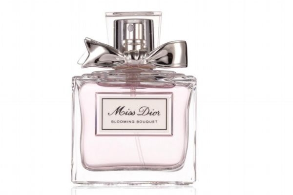 迪奥小姐花漾淡香水怎么样，迪奥花漾甜心淡香水怎么打开