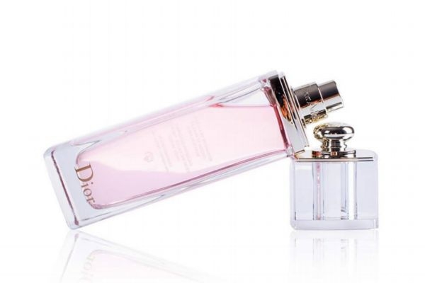 迪奥粉红魅惑香水好闻吗，迪奥魅惑香水哪款好闻