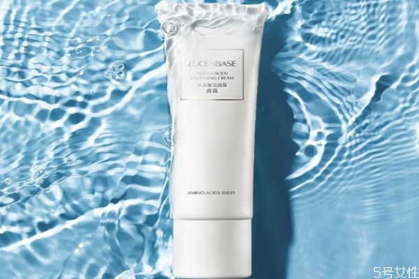 透真洗面奶效果好吗，透真洗面奶是皂基还是氨基酸