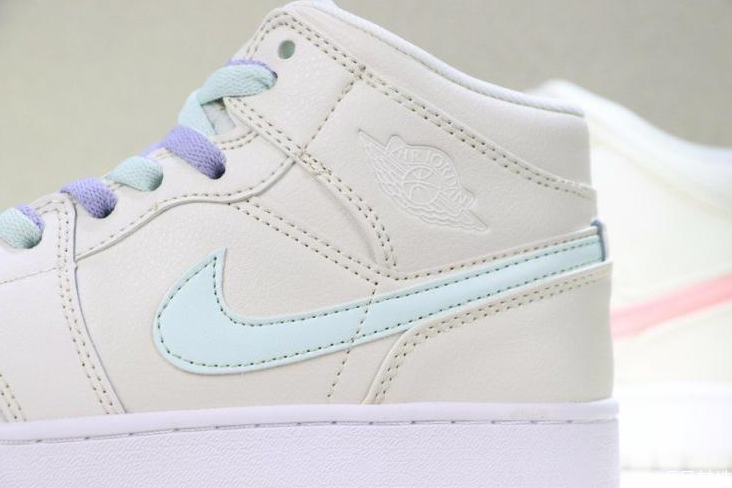 aj鞋子怎么洗内部，aj怎么洗不伤鞋