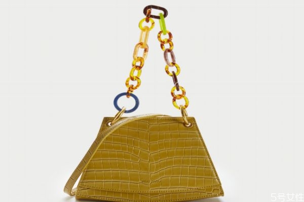 ur包包是什么皮，ur包包怎么分真假