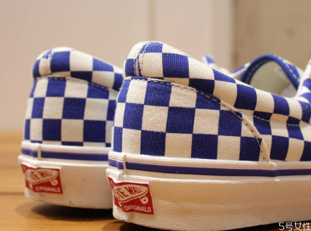 vans棋盘格怎么鉴定真假，vans棋盘格真假鉴定