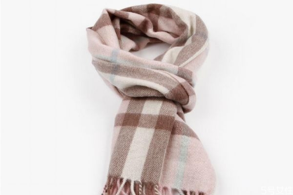 羊毛围巾洗后有味道是怎么回事，羊毛围巾洗后有异味怎么办