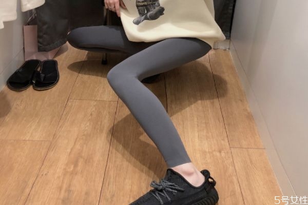 鲨鱼裤可以外穿吗，鲨鱼裤怎么搭配