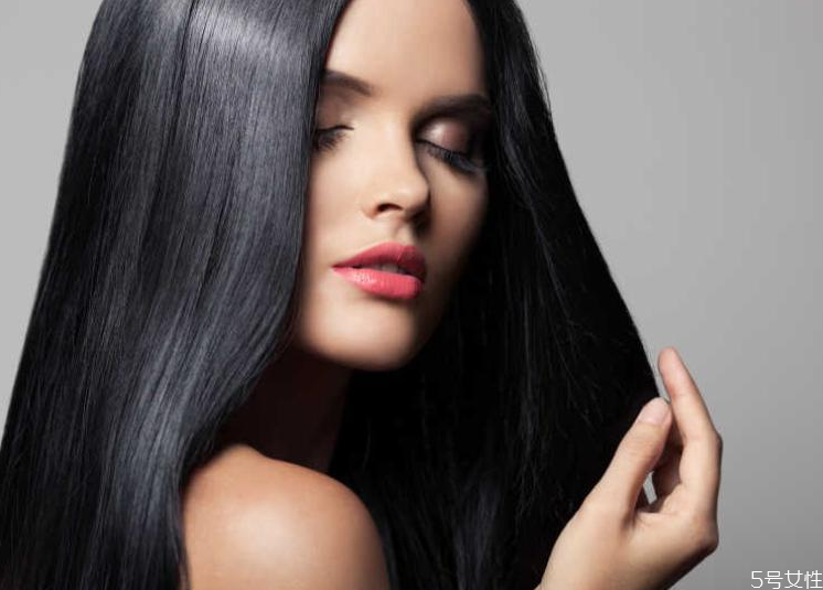 头发白了有什么办法才能变黑，治白发最有效的方法偏方