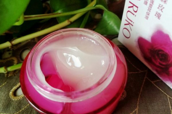 晚安冻膜需要洗吗，晚安冻膜使用方法