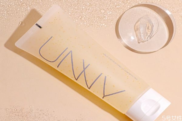 去角质啫喱伤皮肤吗，脸部真的需要去角质吗