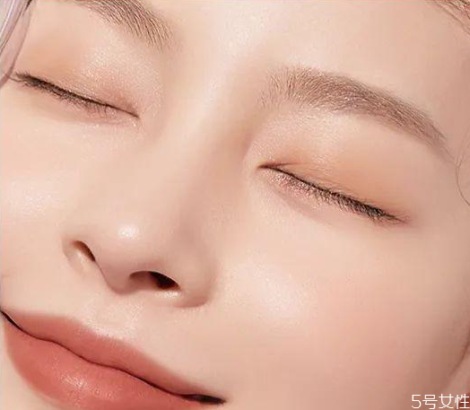 染发膏可以漂眉毛吗，为什么染发膏不能染眉毛