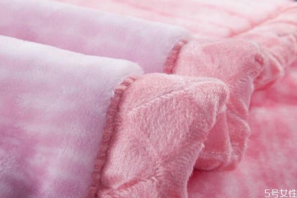 家里的大厚毛毯可以干洗吗，厚毛毯的清洗方法