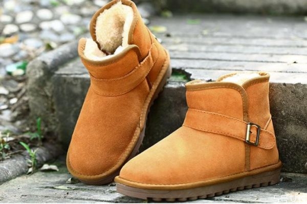 雪地靴弄油了怎么办，雪地靴清理小窍门