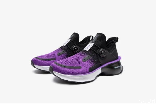 匹克态极2.0鞋带旋钮怎么用，匹克态极怎么调松紧