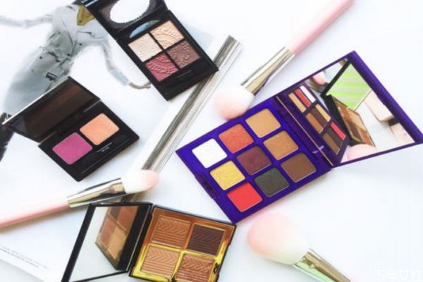 眼影过期了再用有什么后果，过期眼影还能做什么用