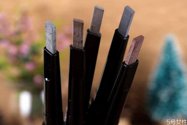 旋转眉笔转不出来怎么弄，旋转的眉笔断了怎么办