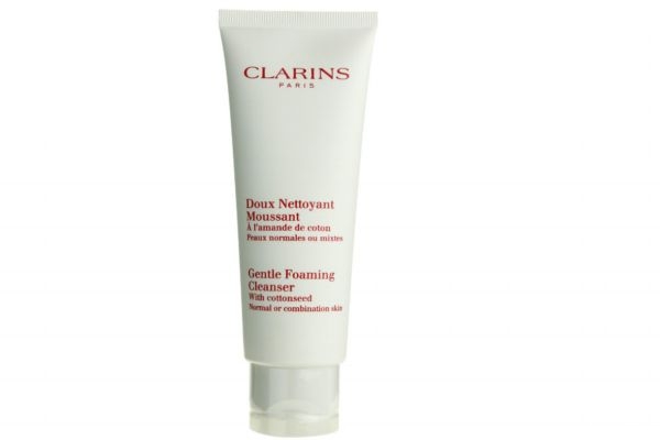 ​洁面膏和洗面奶一样吗，洁面膏和洗面奶哪个好