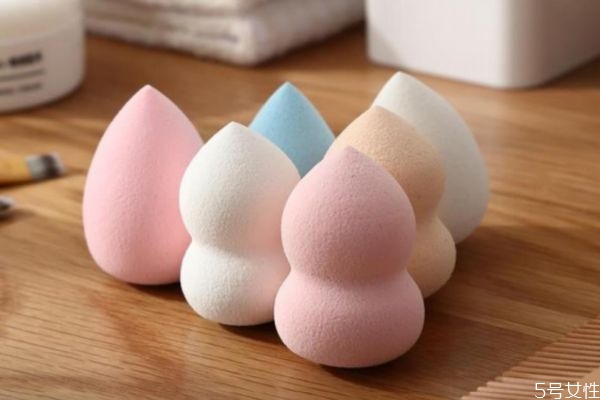 美妆蛋怎么分好坏，美妆蛋还是菱形海绵好用