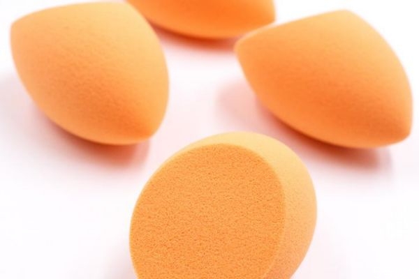 美妆蛋破了怎么补救，美妆蛋用多久扔掉