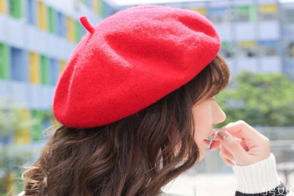 贝雷帽什么材质比较好，贝雷帽和南瓜帽的区别