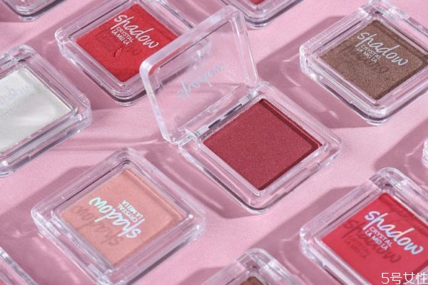 眼影为什么不能当腮红，腮红和眼影成分一样吗