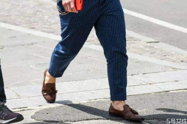 穆勒鞋和乐福鞋区别，乐福鞋和豆豆鞋区别