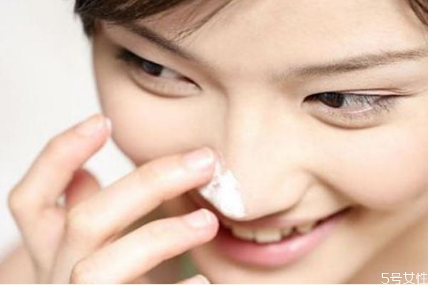 怎么用牙膏去黑头，如何去黑头最快最有效