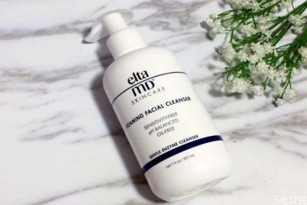 用完洗面奶后脸很紧绷起皮怎么办，弱酸性洗面奶排行榜