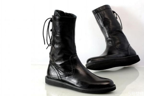 皮靴子掉皮了怎么办，皮鞋掉皮用什么修补