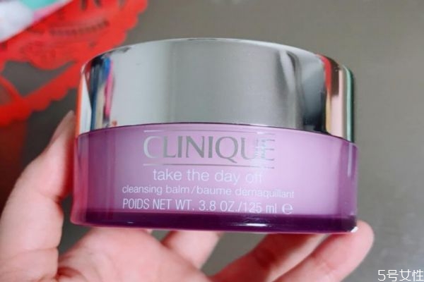 倩碧紫胖子卸妆膏要二次清洁吗，倩碧紫胖子含酒精吗