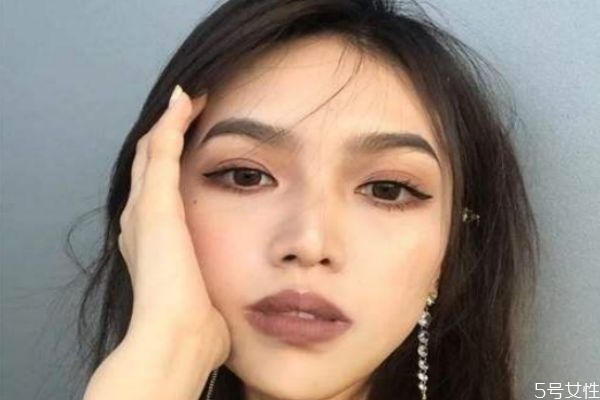 欧美眉型适合什么人，欧美风妆容教程