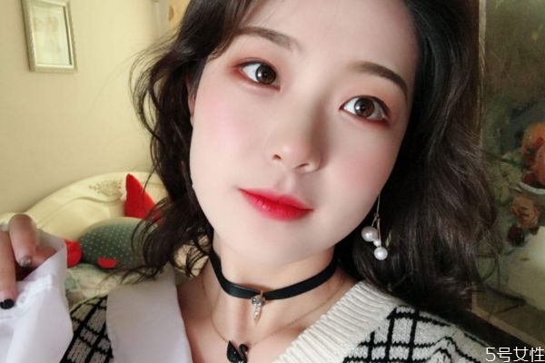 上班族适合什么样的妆容，休闲风适合的妆容