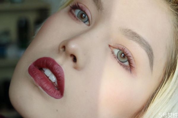 冬季妆容特点，冬季妆容教程