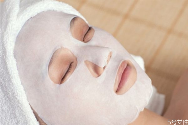 脸干什么原因造成的，脸部干燥的原因