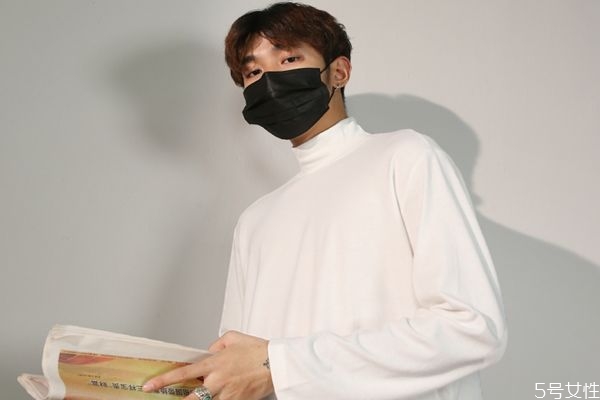 衣服上沾了bb霜怎么洗，化妆品沾到衣服上怎么办