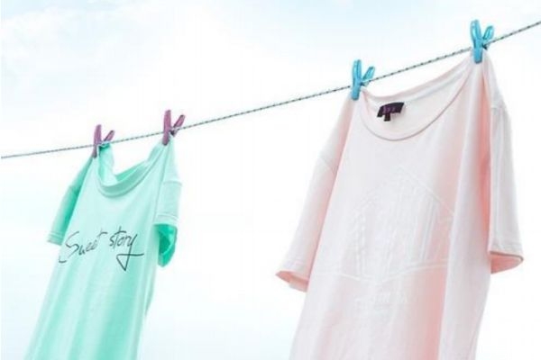 衣服怎么晒不皱，晾衣服怎么防止虫子