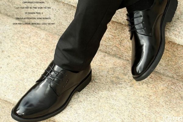 皮鞋后跟太硬怎么办，皮鞋后跟磨脚的小妙招