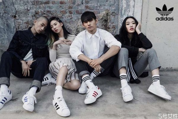 贝壳头鞋垫能扯下来吗，金标贝壳头新老款的区别